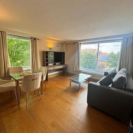 Westwood House Apartment ลอนดอน ภายนอก รูปภาพ