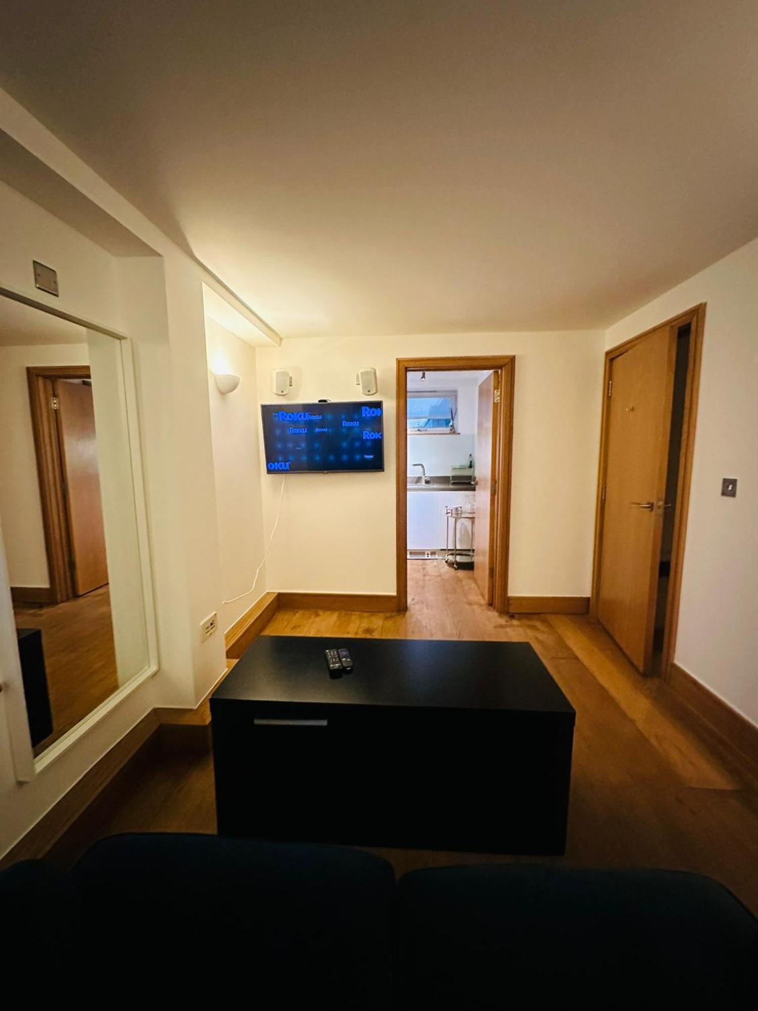 Westwood House Apartment ลอนดอน ภายนอก รูปภาพ