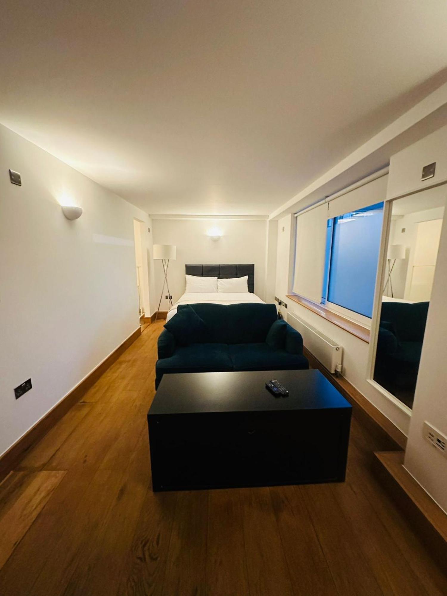 Westwood House Apartment ลอนดอน ภายนอก รูปภาพ