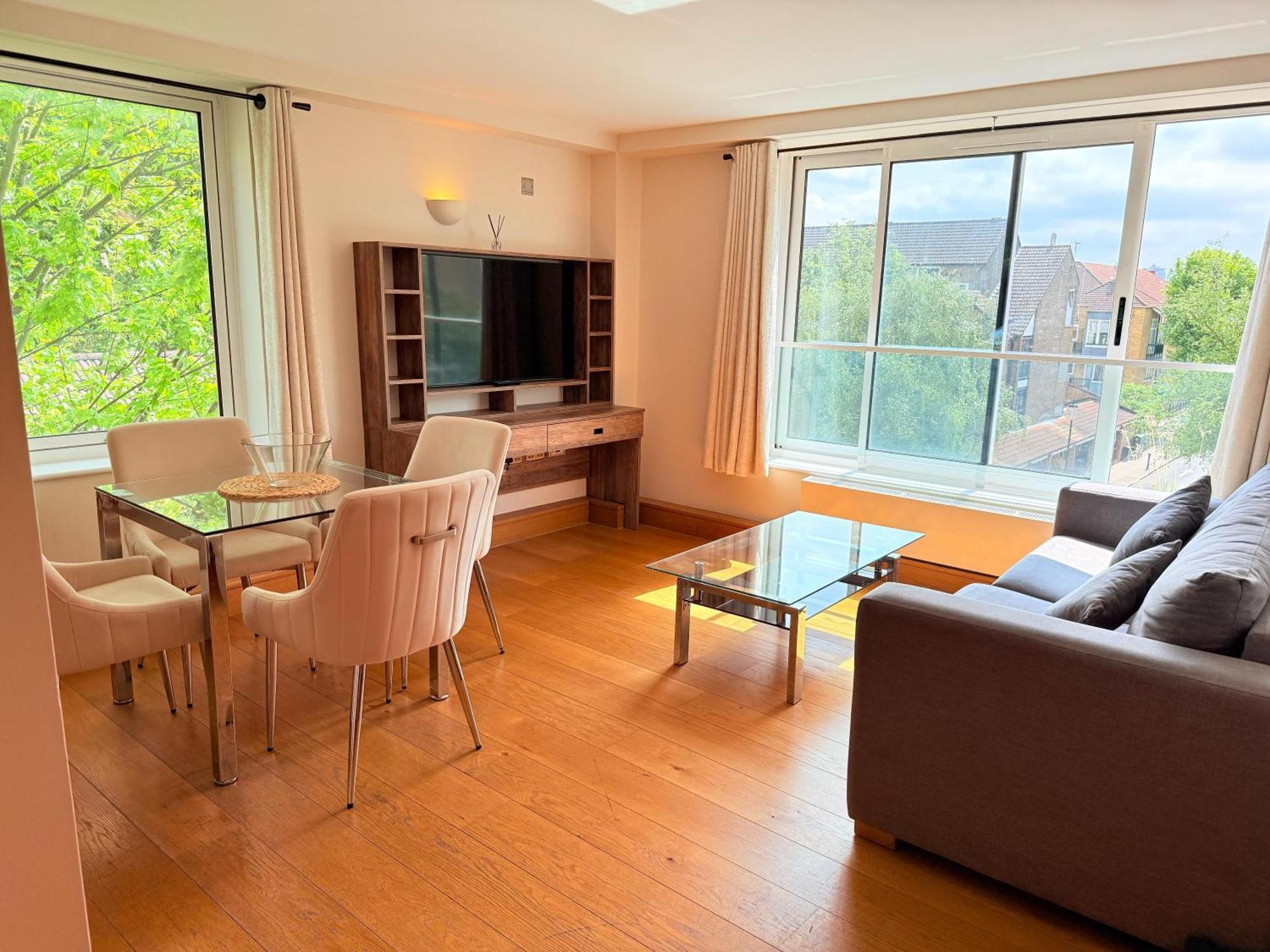 Westwood House Apartment ลอนดอน ภายนอก รูปภาพ