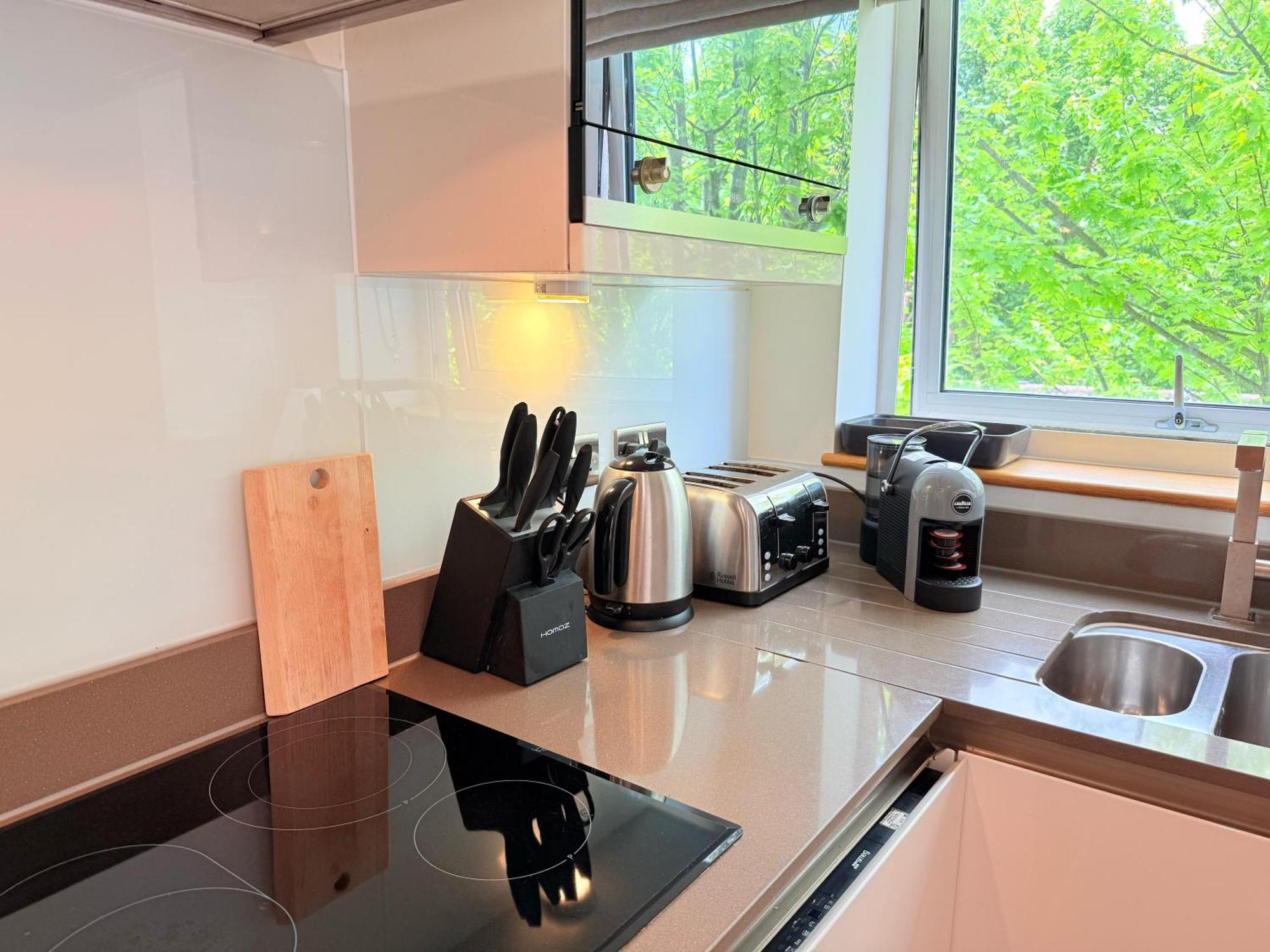 Westwood House Apartment ลอนดอน ภายนอก รูปภาพ