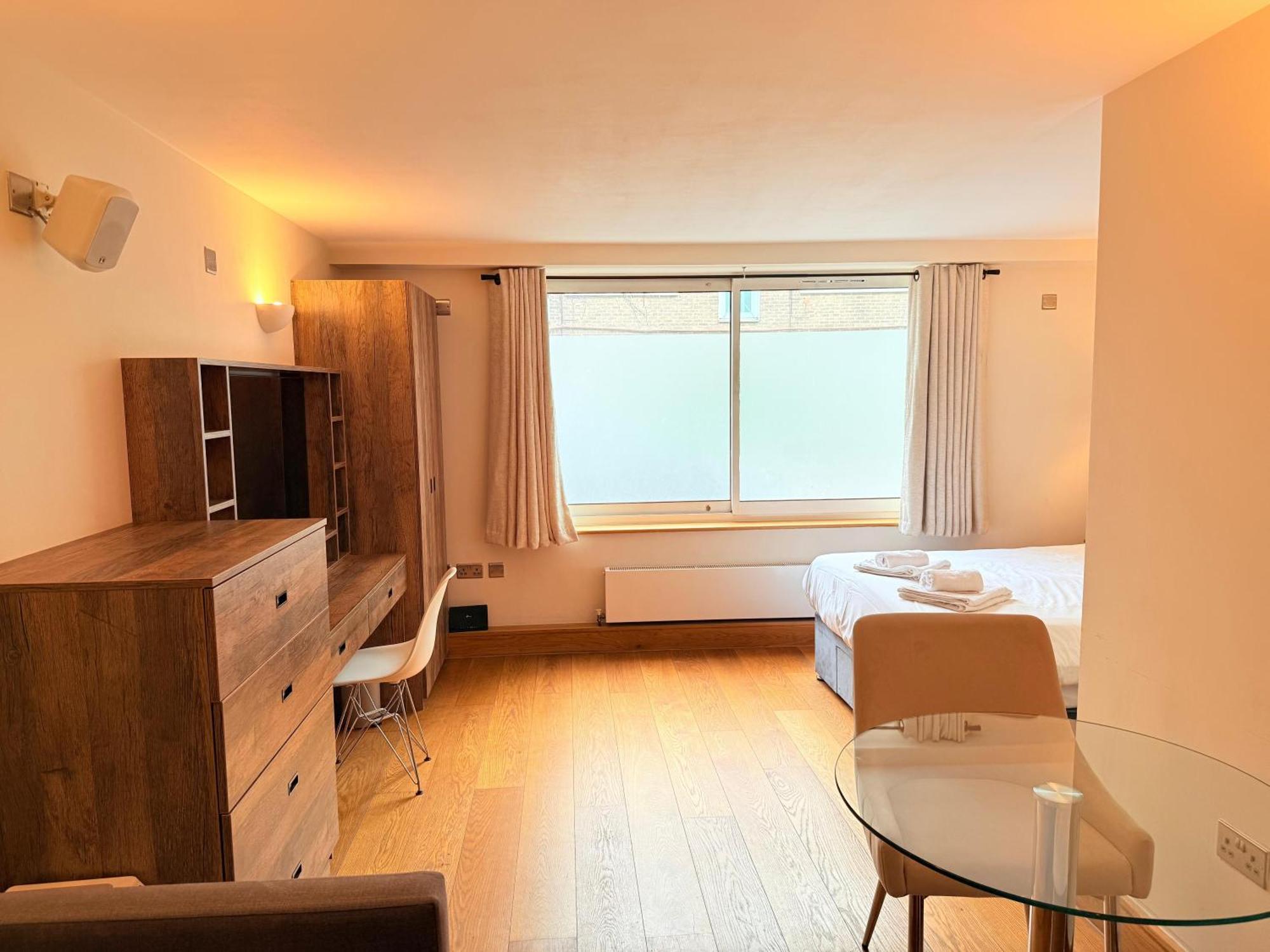 Westwood House Apartment ลอนดอน ภายนอก รูปภาพ
